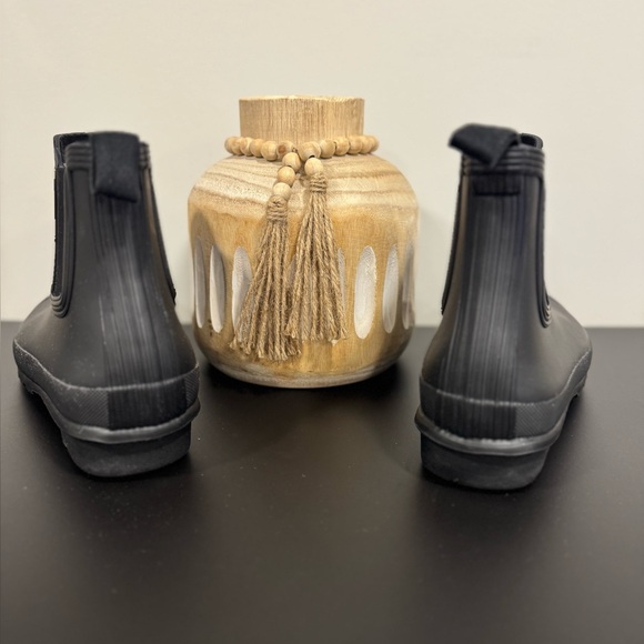 Women’s Original HUNTER Rubber Chelsea Boots - Picture 9 of 13